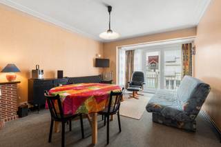 <p>Te koop: gezellig appartement op de Zeedijk in Mariakerke te Oostende.</p>

<p> </p>

<p>Dit appartement, ligt op een toplocatie aan de Luxemburgstraat, vlak bij het strand. Dankzij de ligging op de Zeedijk geniet u van een unieke combinatie van strandbeleving en stadscomfort. Het zijdelings zeezicht zorgt voor een aangename sfeer, terwijl u ook profiteert van de nabijheid van openbaar vervoer en lokale voorzieningen.</p>

<p> </p>

<p>Belangrijkste ruimtes:<br />• Living met natuurlijke lichtinval<br />• Ruime slaapkamer<br />• Badkamer met ligbad en wastafel in meubel<br />• Inkomhal met toegang tot de verschillende ruimtes<br />• Berging voor extra opslag<br />• Kelder voor bijkomende opbergruimte<br />• Fietsenstalling voor veilig stallen van uw fiets</p>

<p> </p>

<p>Troeven:<br />• EPC B<br />• Gelegen op de Zeedijk in Mariakerke<br />• Nabij openbaar vervoer en winkels</p>

<p> </p>

<p>Neem vandaag nog contact op met uw ERA-makelaar voor een bezoek.</p>

<p> </p>

<p>JOUW DROOMAPPARTEMENT. ZO GEVONDEN!</p>
