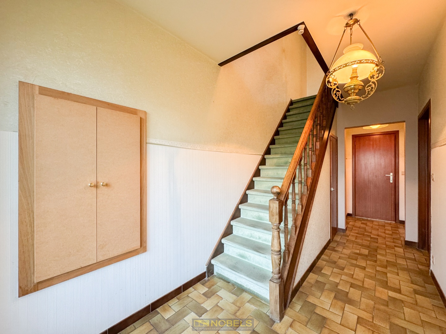 Te koop, gunstig gelegen ruime gezinswoning op ruim perceel (1.600m²) in Nazareth! - photo 5