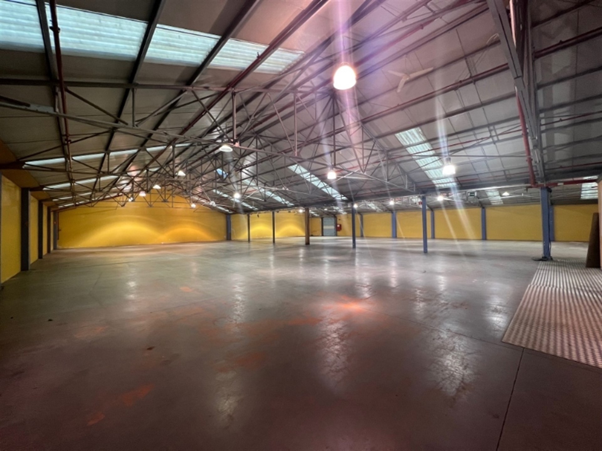 Commercial à louer à Ninove - photo 3