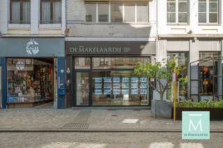 Prachtig handelspand met bijzondere kans en potentieel in het hartje van MechelenOntdek deze uitzonderlijke eigendom gelegen in het levendige centrum...