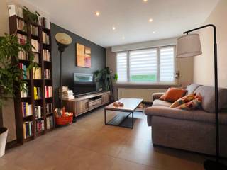 <p>**Gezellige en instapklare woning met 3 slaapkamers, tuin en garage in Koningslo!**<br /><br />Op zoek naar een gezellige, instapklare woning op een vlot bereikbare locatie? Dan is deze charmante woning in Koningslo beslist een bezoek waard!<br /><br />Via de inkomhal met gastentoilet komt u terecht in de aangename leefruimte, waar de eetplaats, zithoek en open keuken mooi in elkaar overvloeien. Bovendien is er ruimte om een praktische bureauhoek in te richten, ideaal voor wie regelmatig van thuis uit werkt.<br /><br />Op de eerste verdieping bevinden zich twee slaapkamers, waarvan één met dressing, en een badkamer. De ingerichte zolderverdieping doet dienst als derde slaapkamer en biedt zo extra ruimte en mogelijkheden.<br /><br />Ook buiten is het aangenaam vertoeven in de tuin, terwijl de garage en kelder zorgen voor de nodige praktische bergruimte.<br /><br />Een bijkomende troef is het EPC-label C, waardoor er geen renovatieplicht geldt. Bovendien is de elektrische installatie conform, wat extra gemoedsrust biedt voor de toekomstige eigenaars.<br /><br />De woning geniet bovendien van een gunstige ligging in Koningslo, met scholen, winkels en openbaar vervoer in de nabije omgeving. Dankzij de vlotte verbinding met de belangrijkste invalswegen zijn ook Brussel en de omliggende gemeenten gemakkelijk bereikbaar.<br /><br />**Een gezellige, instapklare woning met een praktische indeling en tal van mogelijkheden. Absoluut een bezoek waard!**<br /><br />Voor meer info en/of een bezoek: www.wsb-immo.be.<br /><br />Stedenbouwkundige inlichtingen en bodemattest in aanvraag.</p>