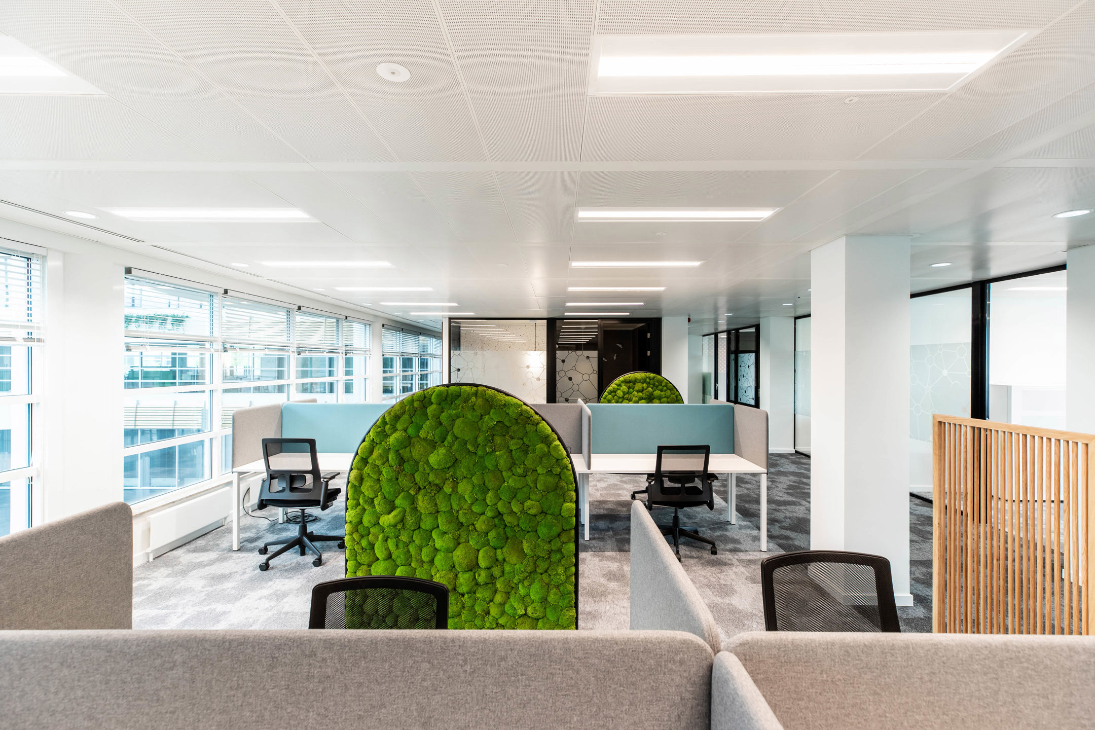 Commercial for rent in Forest - photo 4