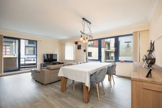 Instapklaar hoekappartement met 2 slaapkamers in hartje TemseOp zoek naar een lichtrijk en instapklaar appartement op een toplocatie? Dan is dit...