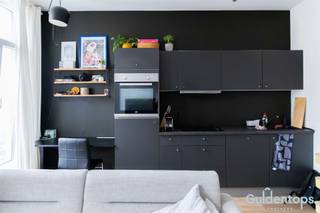 <div><div><div><div><div><div><div><span>1-slaapkamerappartement op absolute topligging aan de Italiëlei, vlakbij de studentenbuurt, het centrum van Antwerpen en Park Spoor Noord. Dankzij de centrale ligging bevinden winkels, horeca en openbaar vervoer zich op wandel- en fietsafstand, wat zorgt voor een bijzonder vlotte bereikbaarheid. Het appartement is gelegen op de tweede verdieping van een klein, recent en volledig gerenoveerd gebouw met een energiezuinige en hedendaagse afwerking. Er werd bewust gekozen voor kwaliteitsvolle materialen, wat resulteert in een aangenaam en comfortabel woongevoel. Bij het binnenkomen valt onmiddellijk de lichtrijke leefruimte op met de volledig geïnstalleerde open keuken en vervolgens vinden we een aparte slaapkamer, een moderne douchekamer en een afzonderlijk toilet terug. De doordachte indeling zorgt voor optimaal ruimtegebruik en wooncomfort. Een grote troef is de private ondergrondse fietsenstalling met bijhorende berging, inbegrepen in de verkoop. Het knappe appartement is ideaal geschikt voor eigen bewoning, investering of pied-à-terre dankzij de topligging en de sterke verhuurbaarheid (momenteel verhuurd aan stabiele huurder) in de nabijheid van universiteiten en het centrum van Antwerpen. Een extra troef zijn de zeer lage maandelijkse kosten Contacteer ons nu voor één van onze eerste bezoekmomenten.</span></div></div></div></div></div></div></div><div> </div><div><div><div><div> </div></div></div></div><p><br /> </p>