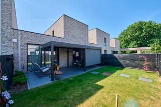 Nieuwbouwproject Spijbelveld: Een nieuwe oase in Peer Centrum. Op het sportveld van het voormalige Agneteninstituut huist nu Spijbelveld...