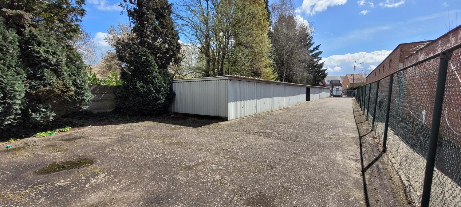 Garagebox gelegen in het hartje van Berlaar-Centrum - foto 2