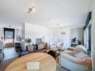 Gelegen in het prachtige Evergem, is "De Orangerie" een toplocatie onder de erkende assistentiewoningen. Deze moderne residentie, die zowel...