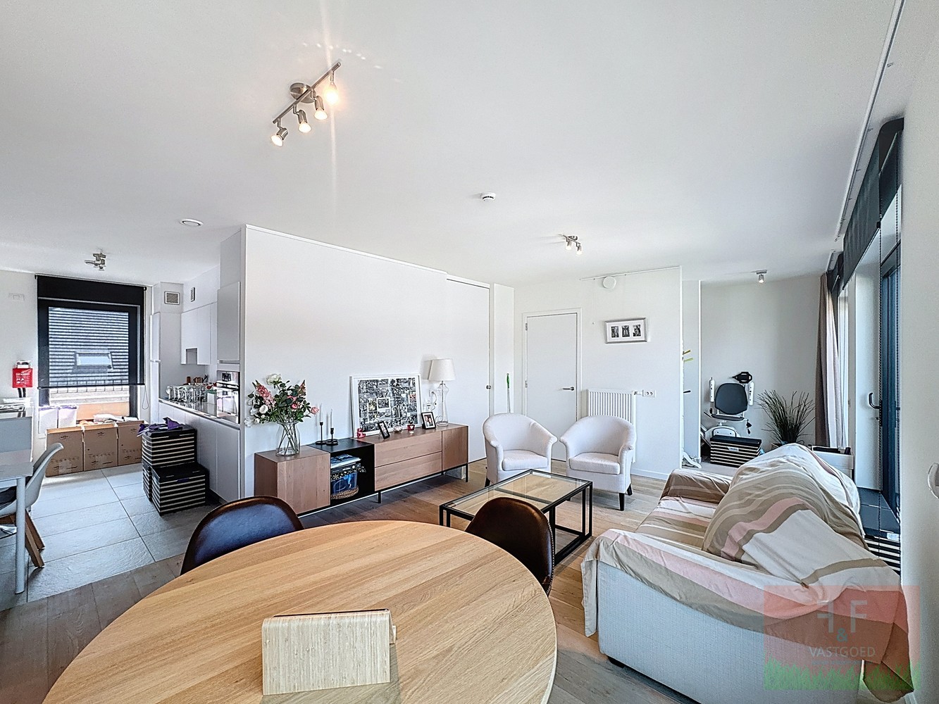 Duplex-assistentie appartement met traplift in de prachtige residentie "De Orangerie" te Evergem - foto 2