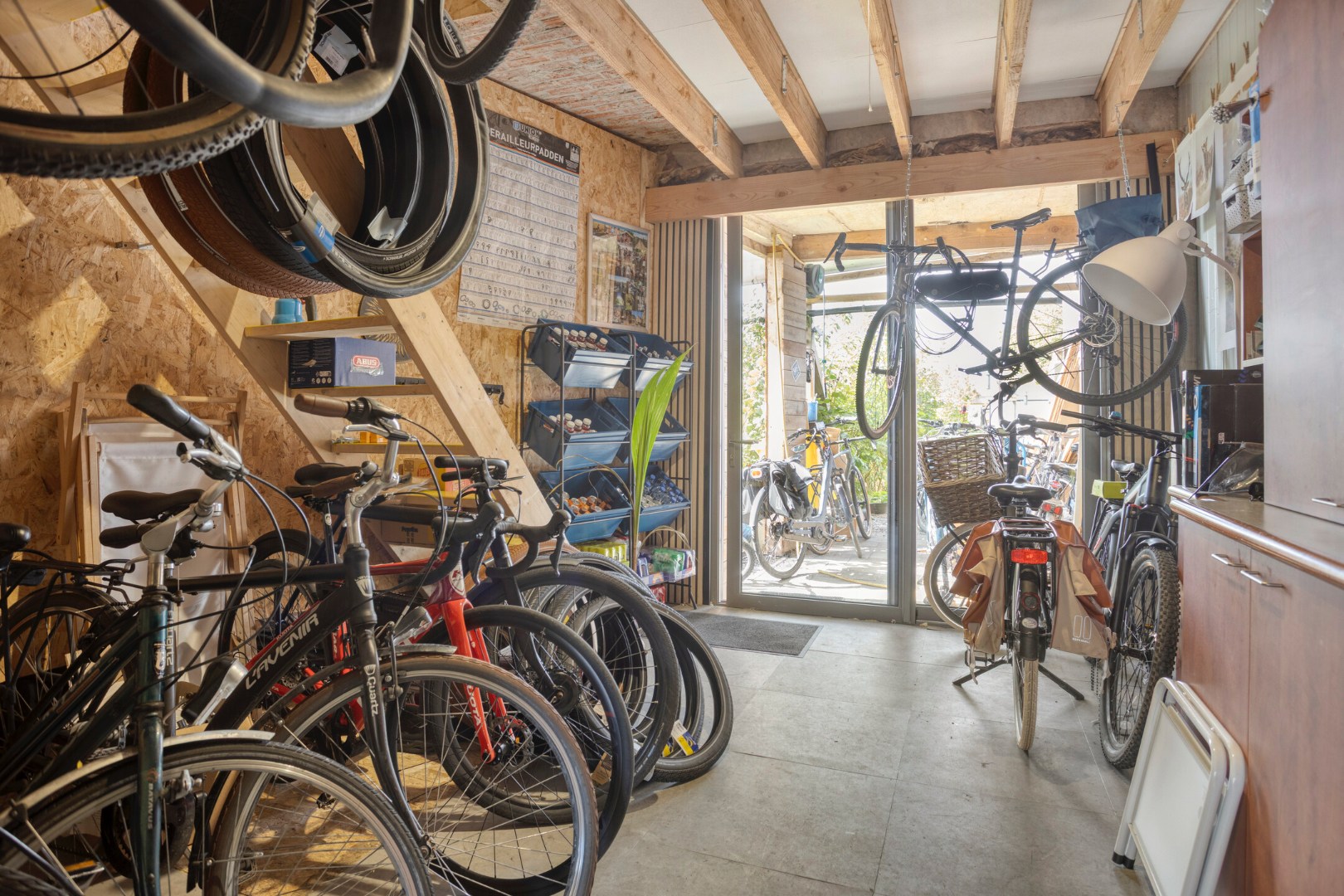 Energiezuinige woning met gezellige tuin nabij het centrum van Geel - foto 4