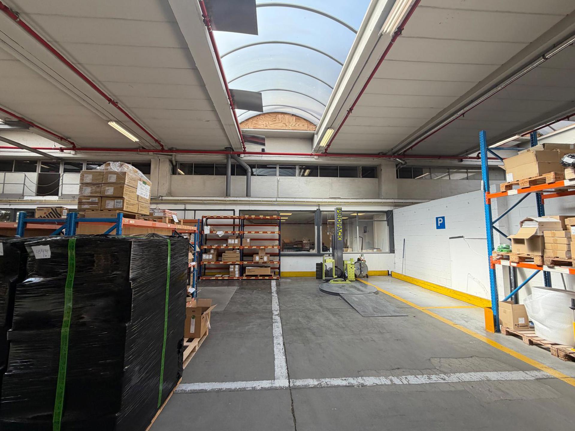 Industrieel pand 2.650 m² te huur – Machelen - foto 2