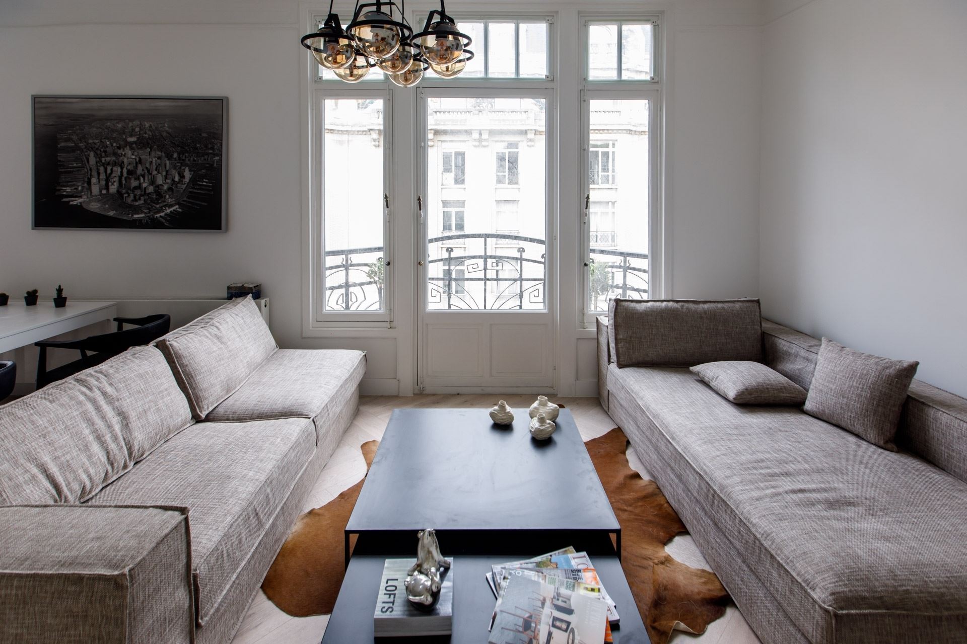 Stijlvol gerenoveerd appartement met authentieke elementen en balkons in de buurt Sint-Katelijne - foto 5