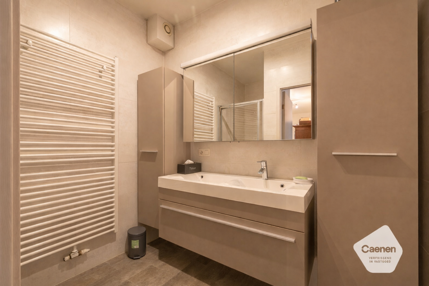 Modern pareltje in centrum Westende-Dorp – 2 slpk app. met terras - photo 4