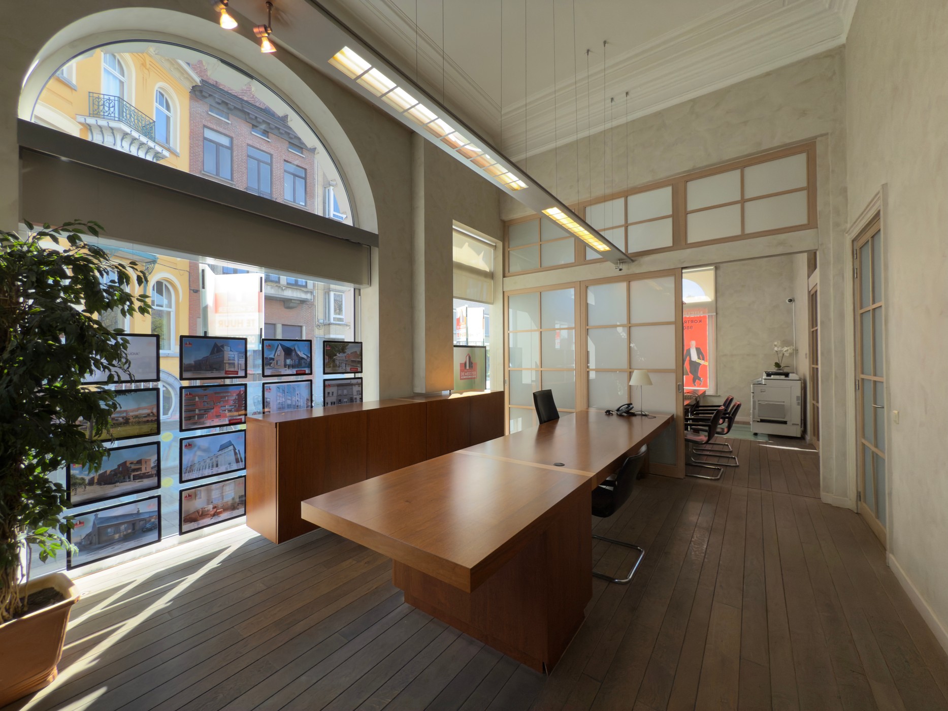 Stijlvol kantoor 198m² in prachtig herenhuis te Gent. - foto 2