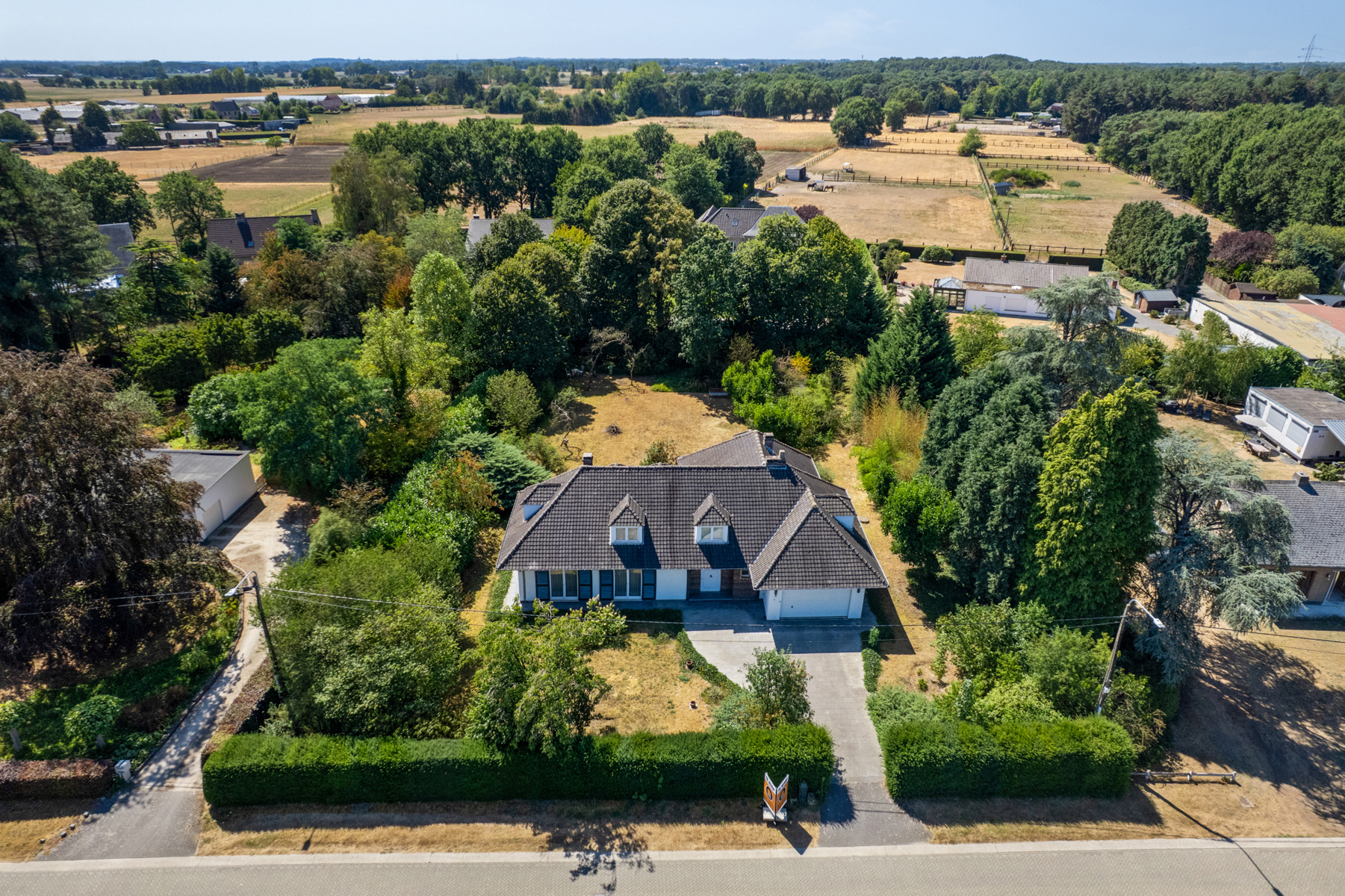 Gunstig gelegen villa op royaal perceel. - foto 5