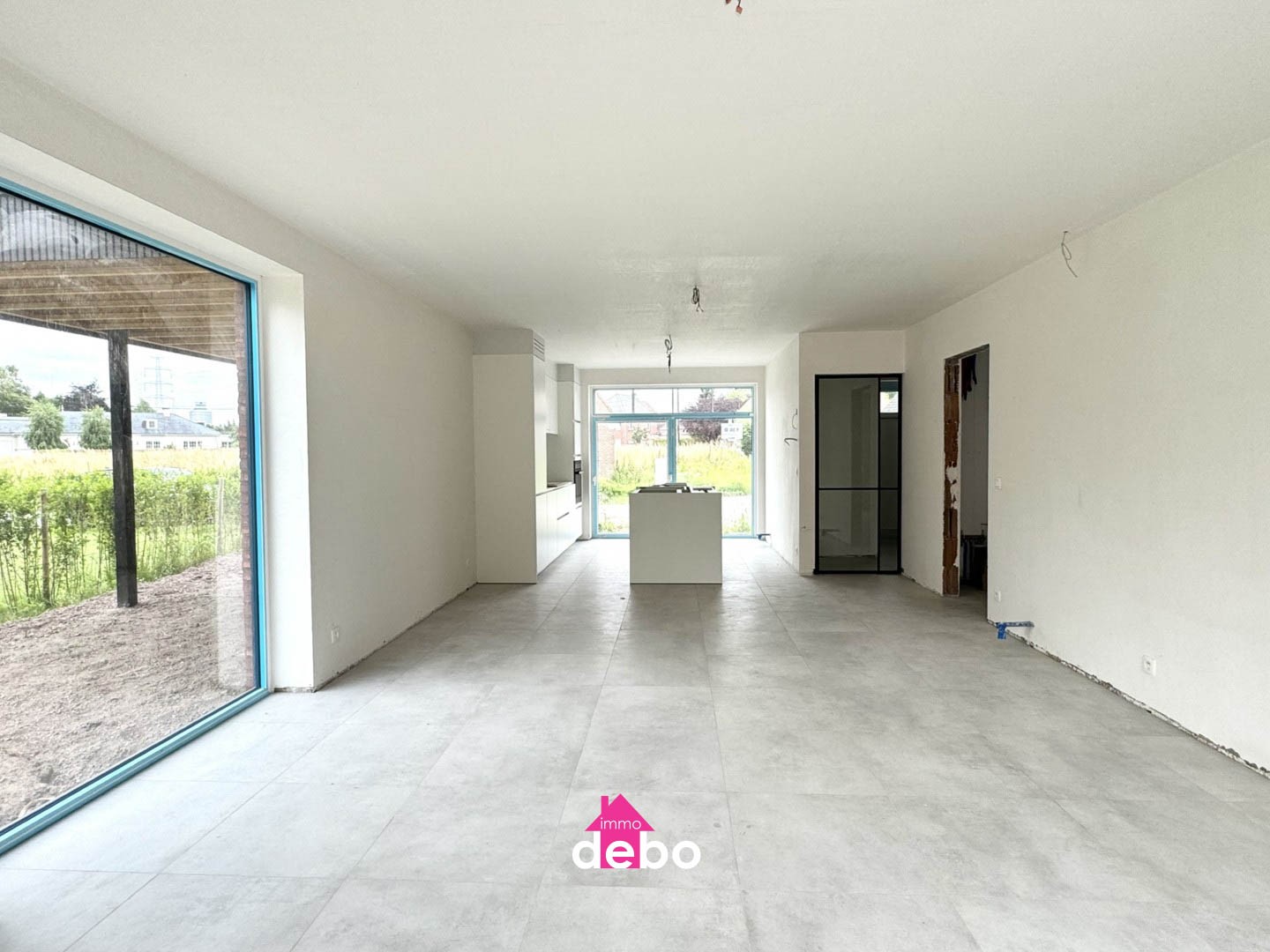 Moderne halfopen nieuwbouwwoning met ruime tuin en carport op 419 m² - foto 4