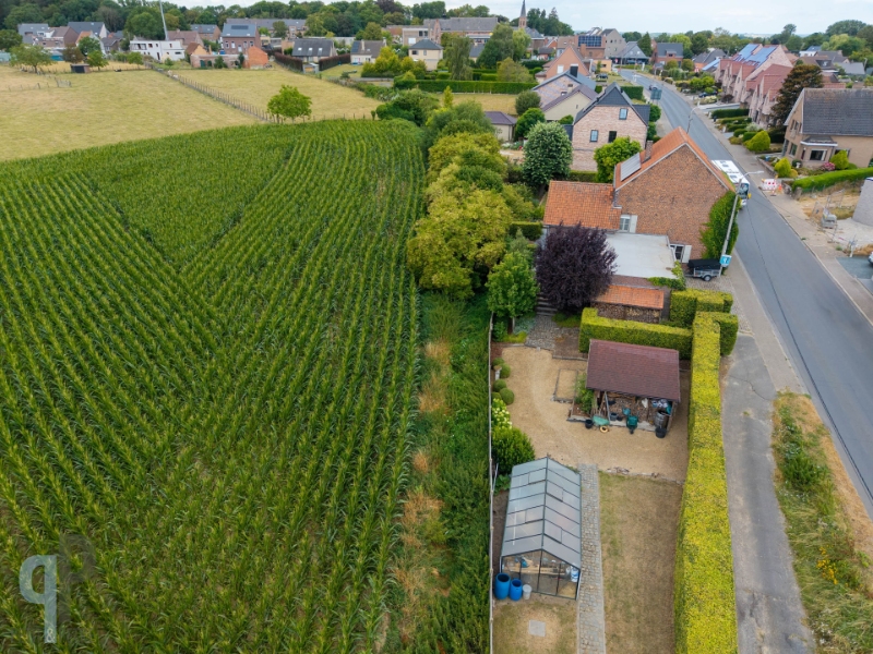 Goed gelegen, open bebouwing met 3 kamers en garage - foto 4