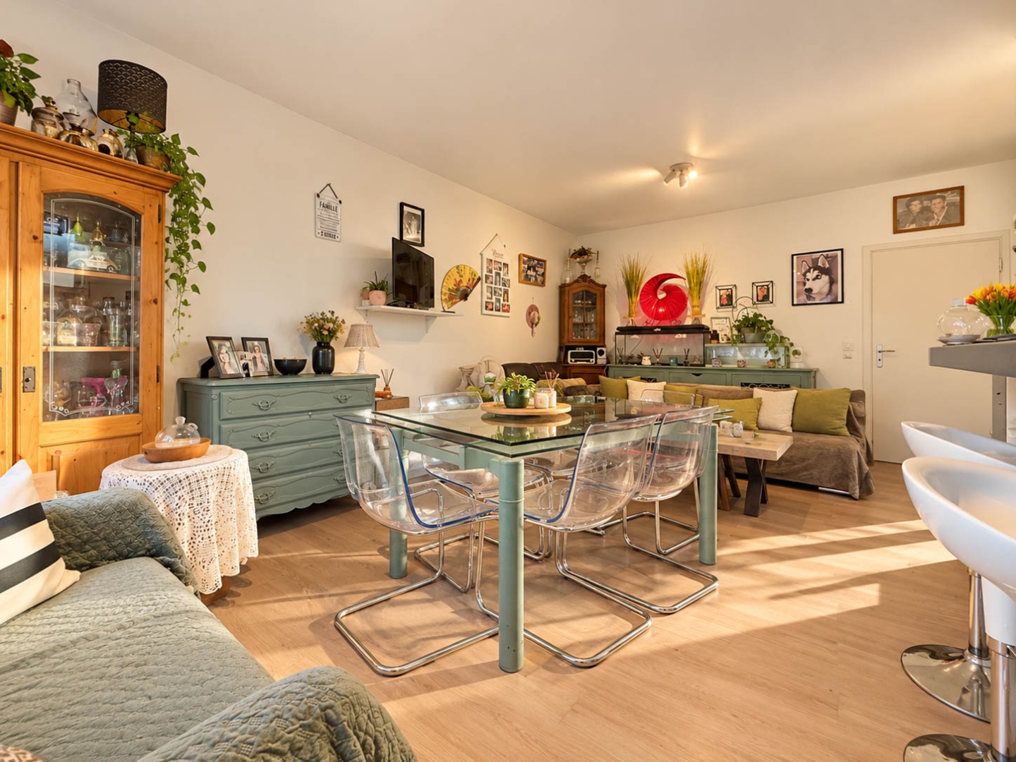 Te koop, instapklaar, gezellig 2-slaapkamer appartement met garage in Lessen - foto 4