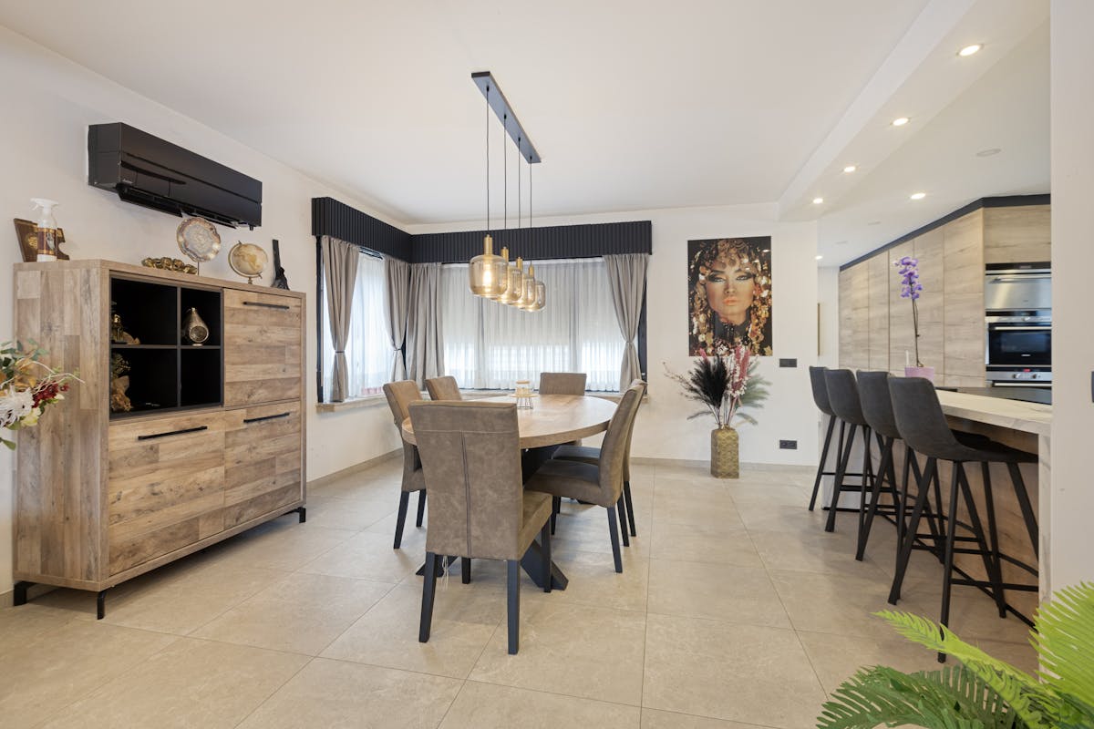 Open huis met 3 slaapkamers en ruime tuin in Brecht. - foto 3