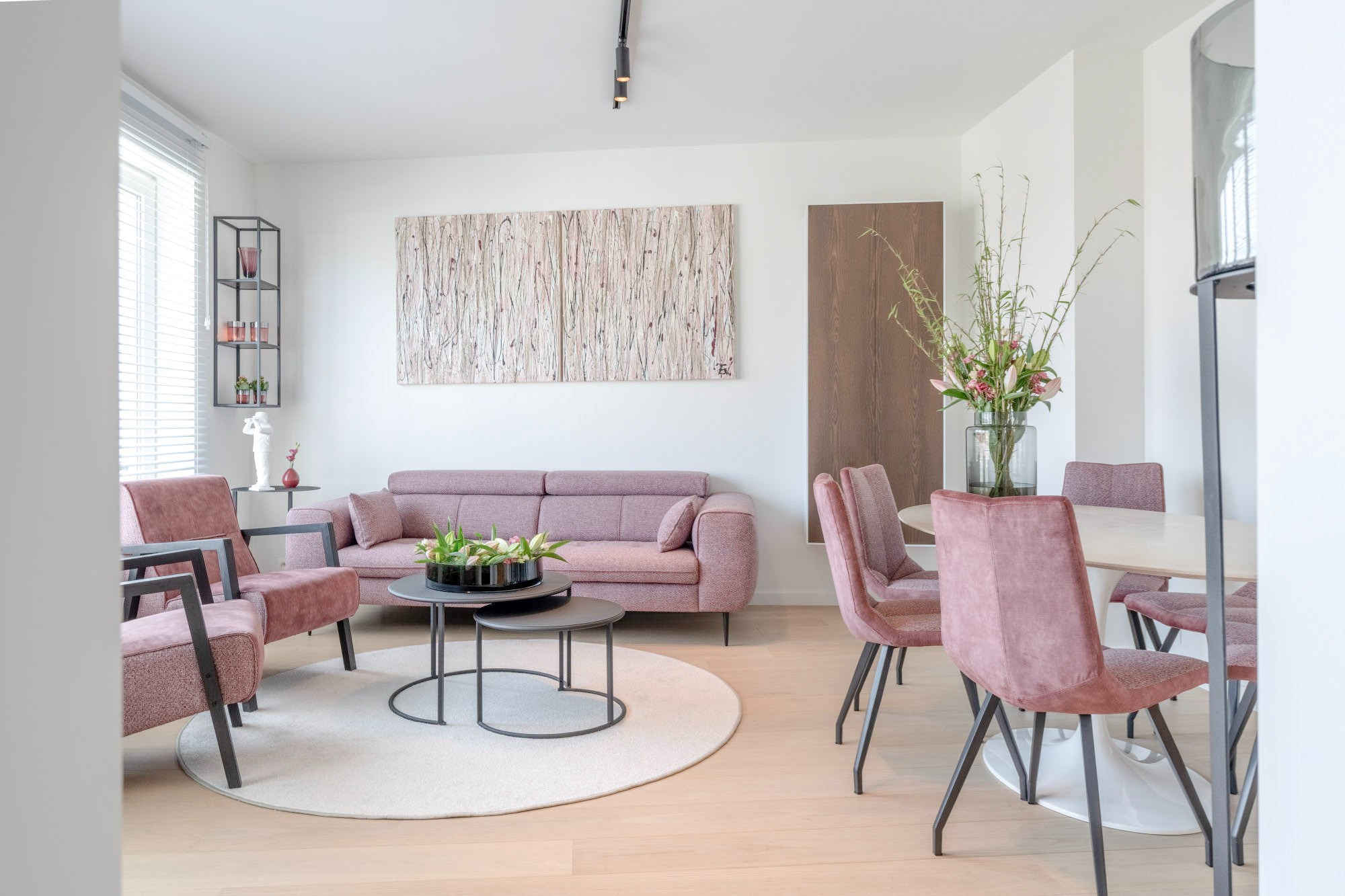 Rustig gelegen volledig gerenoveerd appartement met een open zicht over de villa's. - foto 1