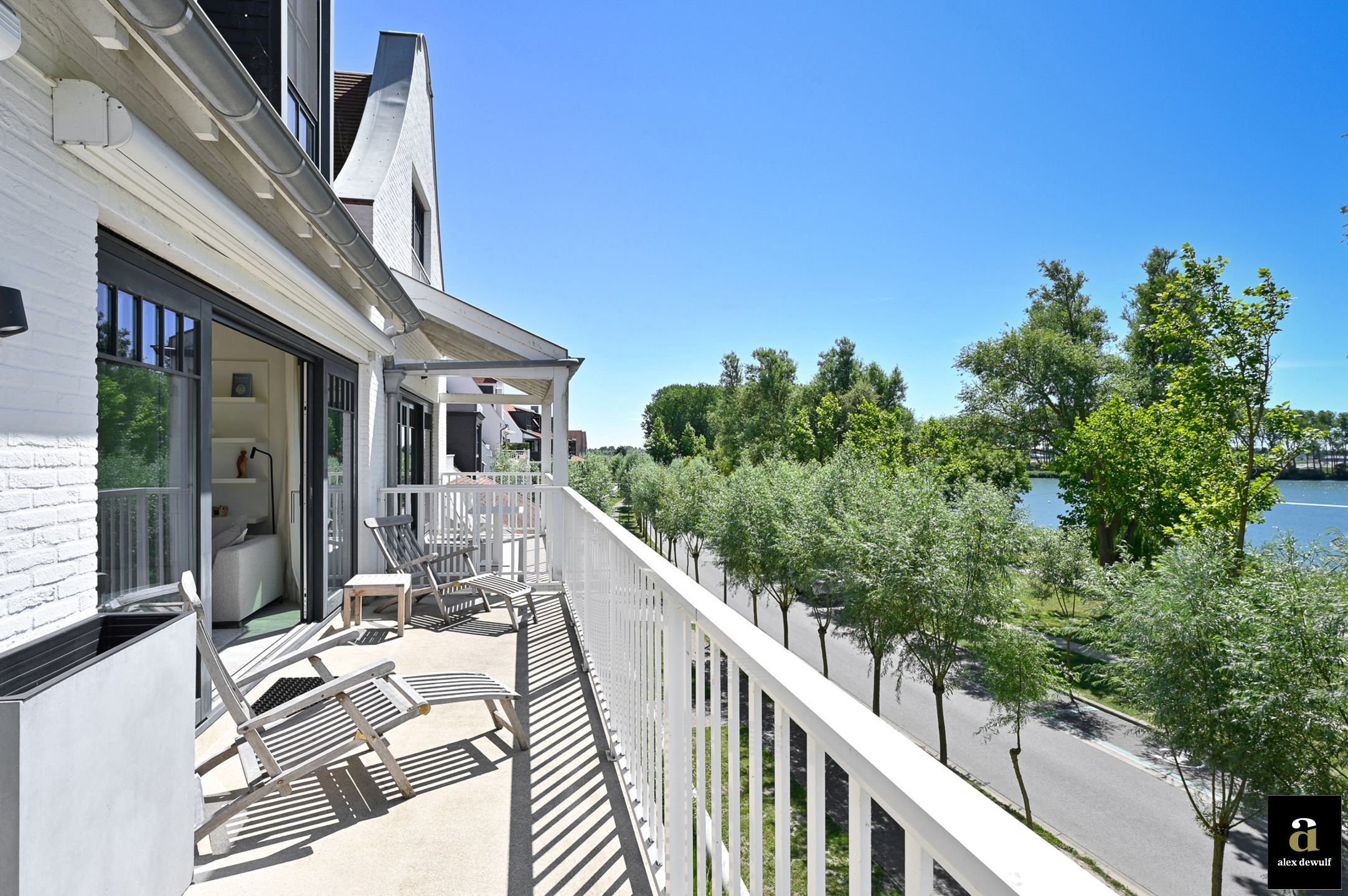 Lichtrijk appartement met zicht op het Duinenwatermeer. - foto 1