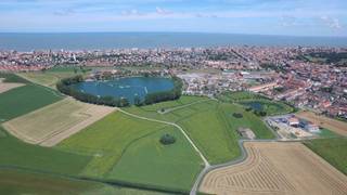 Lot 4.08: bouwperceel van 1.468m².Lot met meerzicht op de Put De Cloedt.35 meter perceelsbreedte aan het water.Mix van golfloten met zicht op de Put...