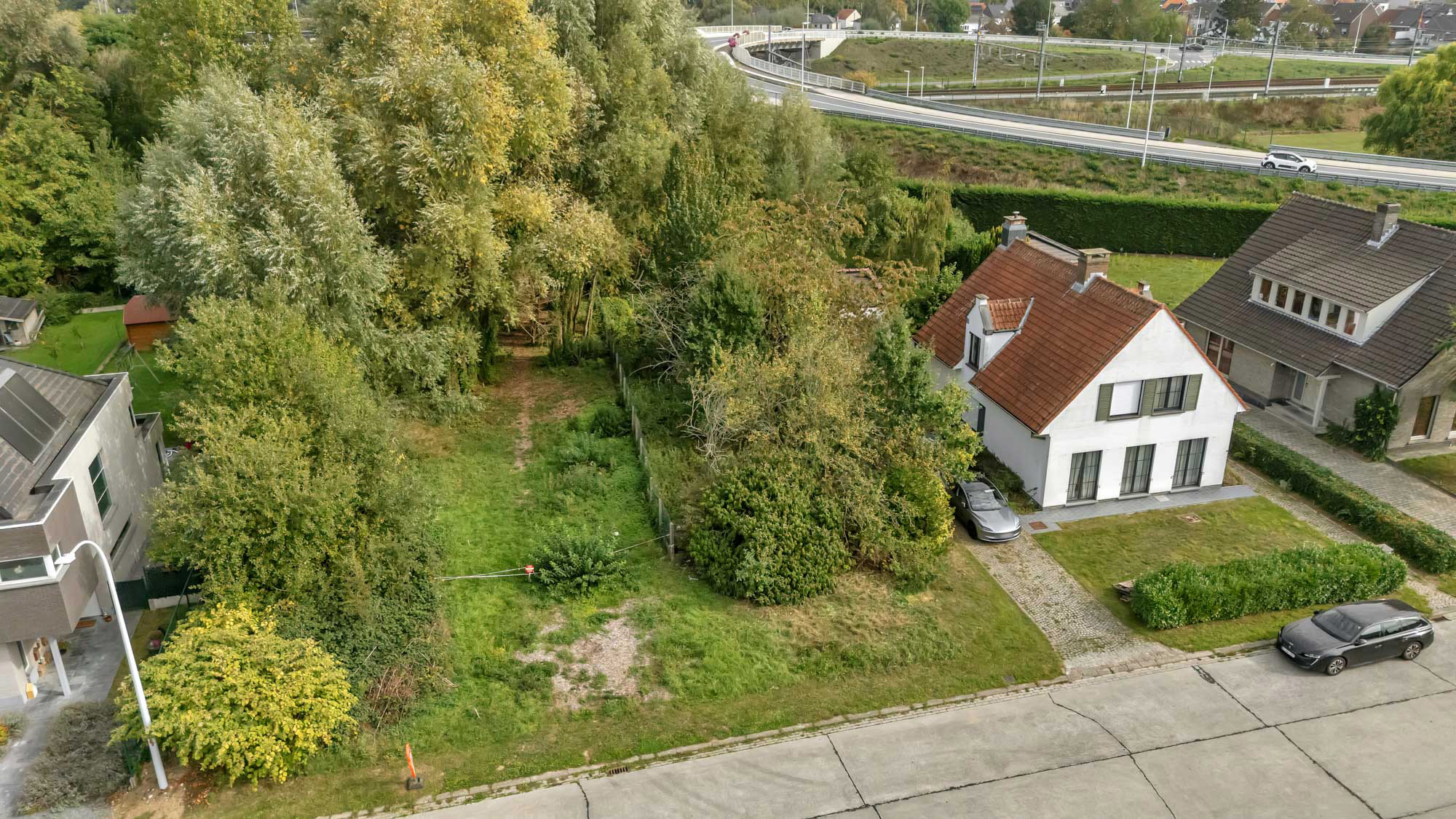 Strategisch doch rustig gelegen perceel bouwgrond voor HOB - foto 4