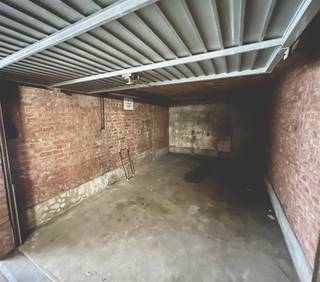 Op zoek naar een veilige en praktische parkeer- of opslagruimte in Antwerpen? Wij bieden een ondergrondse garagebox te koop aan, gelegen aan...