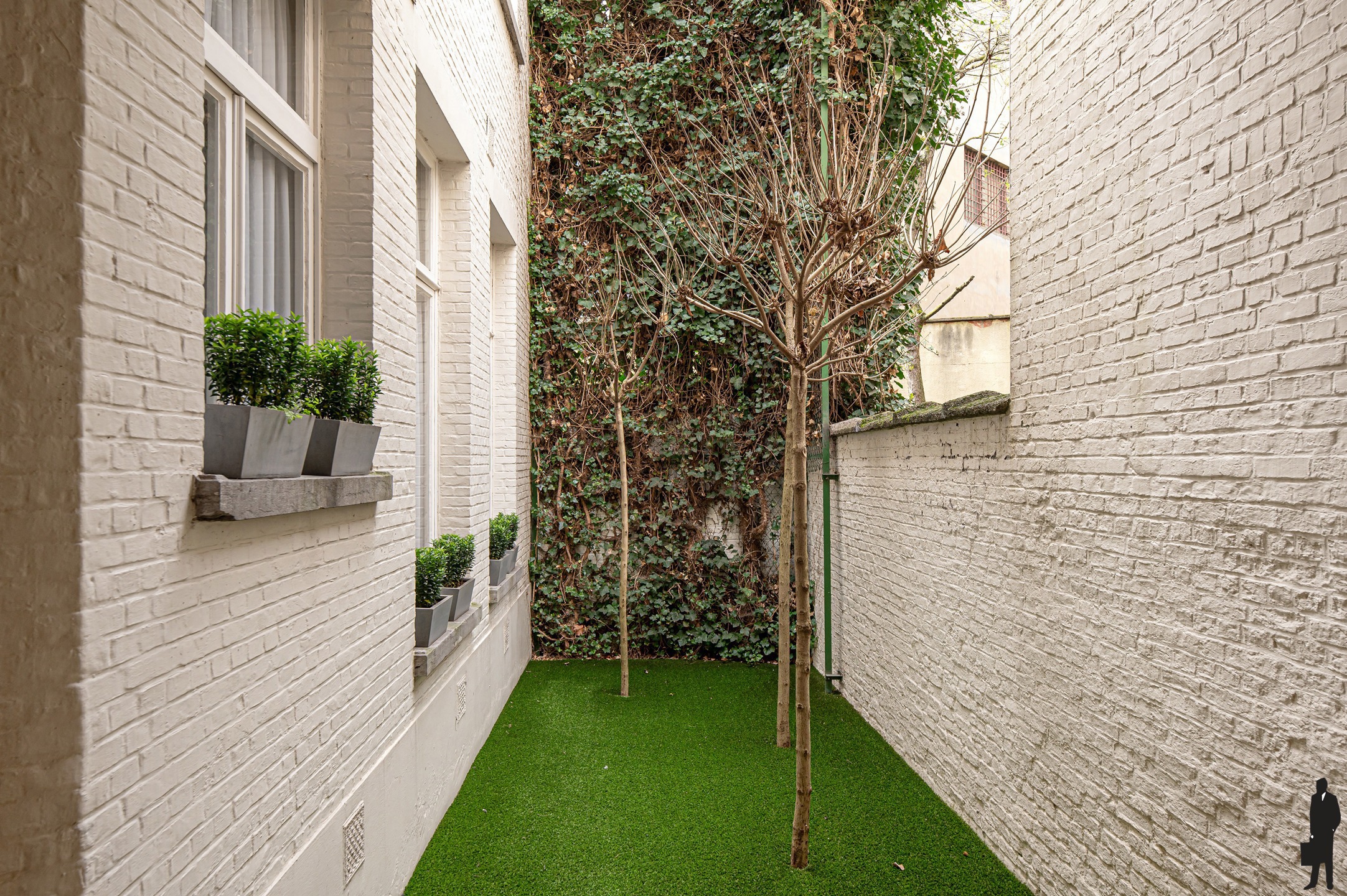 Statig herenhuis met praktijkruimte op toplocatie in Antwerpen - foto 4