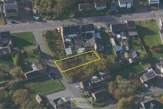 Deze knappe kavel, (LOT 1), met een oppervlakte van 5a 53ca, gelegen in het gegeerde Lindel bevindt zich in een rustige en aangename...