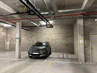  * Parkeerplaats in nieuwbouwresidentie Omnia; * Zeer iconisch gebouw; * De meest centrale locatie van Middelkerke (schuin tegenover het Epernayplein...