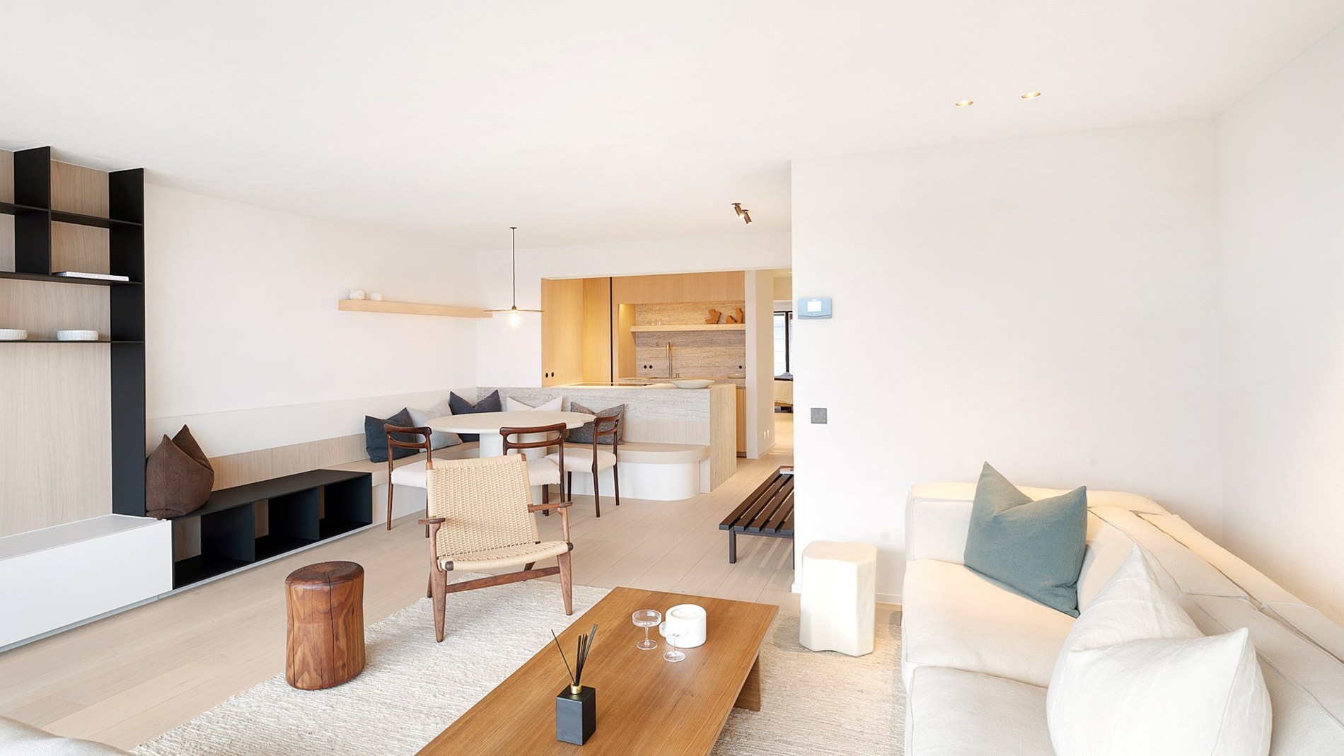 Apartment for sale in Knokke with 2 bedrooms - photo 2