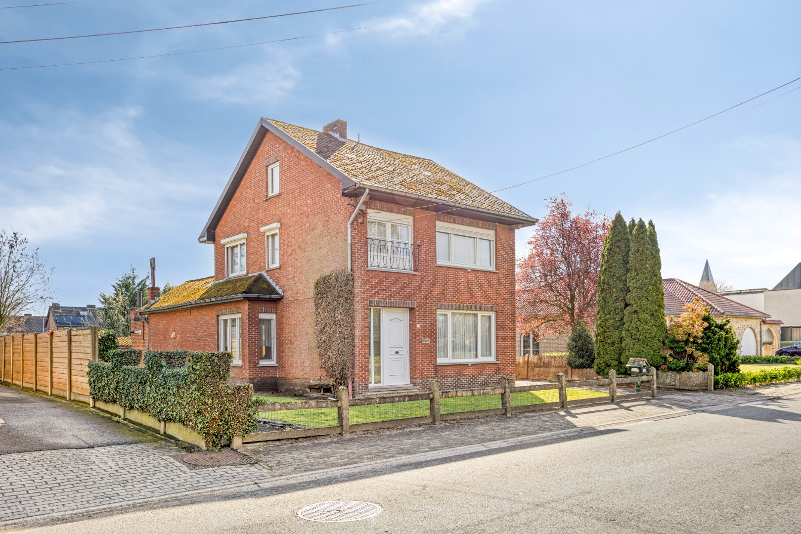 Te renoveren woning met 4 slpk. in het centrum van Geel-Winkelomheide - foto 2