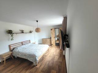 BEZOEKDAG OP 19 JULI – VOOR INFO BEL 0487 60 82 30 OF MAIL LAVIEENROSIE.INFO@GMAIL.COM.Deze charmante woning combineert gezelligheid met een ideale...