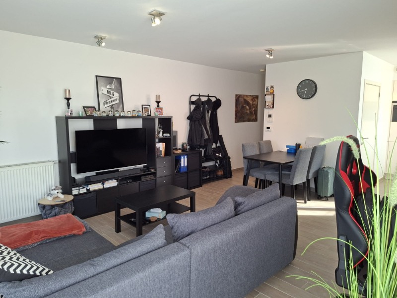 ✨Knap 1-slpk appartement (+/- 70 m²) met ruim terras op 2de verdieping te huur via EXPERT-IMMO✨ - photo 5