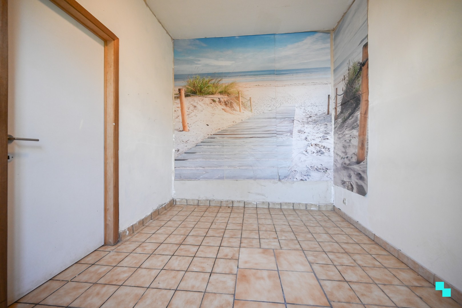 Te renoveren eengezinswoning gelegen op een perceel van ca. 300 m² - photo 5