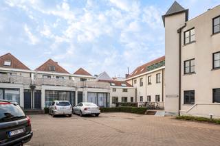 Roeselare, Instapklare duplexwoning te koop in een gezellig woonerf met 2 slaapkamer, betaalbaar wonen !Ben je op zoek naar een toffe woning op een...