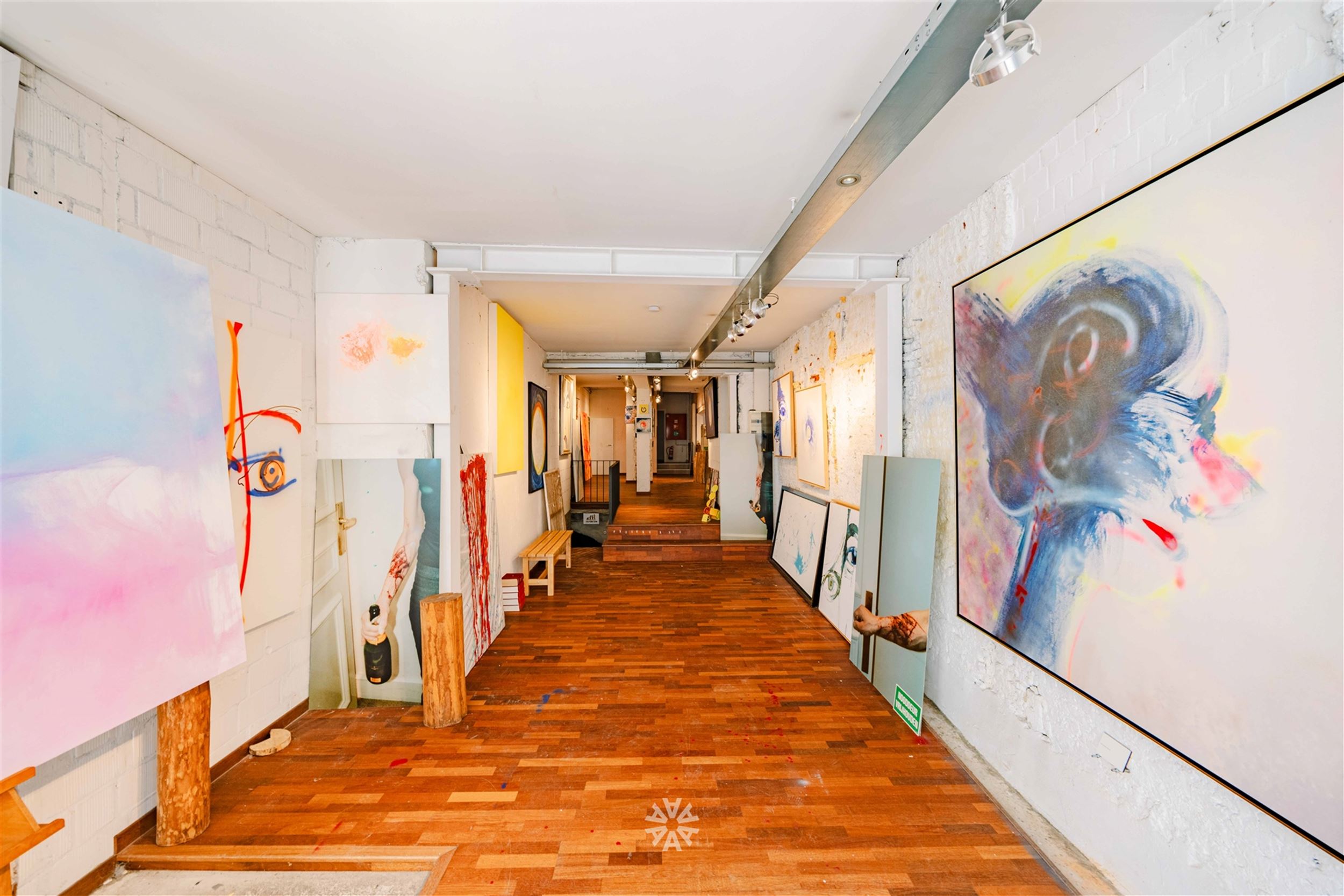 Uitzonderlijk handelspand met 4 studentenkamers en tuin op unieke ligging in Gent - foto 5