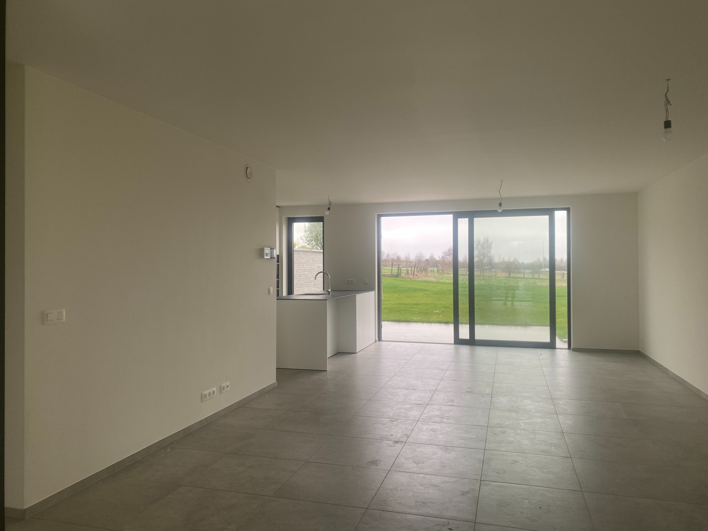 Moderne nieuwbouwwoning met 3 slaapkamers en garage - foto 5