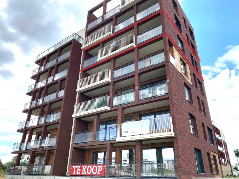Recent - geschilderd - 3 slaapkamer appartement met zonnig ruim terras te Harelbeke via EXPERT-IMMO - photo 2