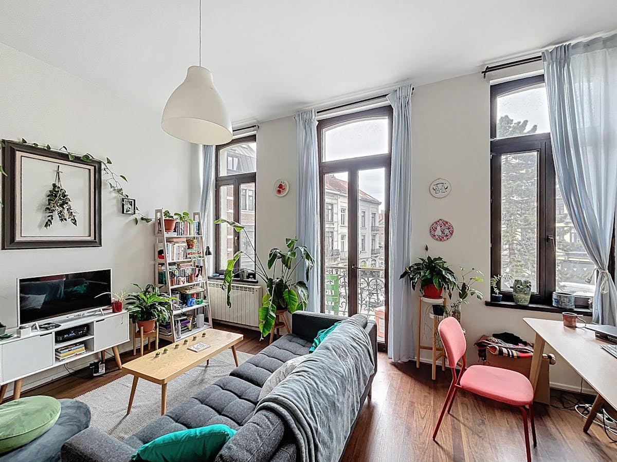 Lichtrijk 1-slaapkamerappartement nabij de Vijvers van Elsene - foto 4