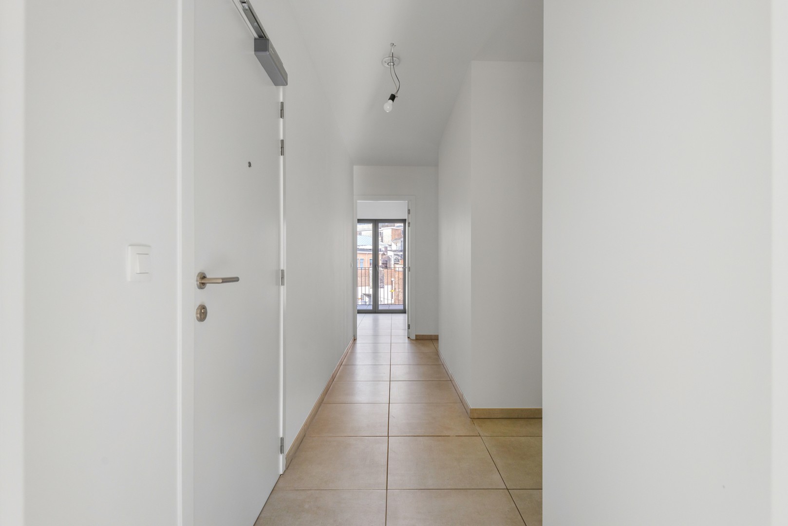 Appartement à louer à Anvers avec 2 chambres - photo 4