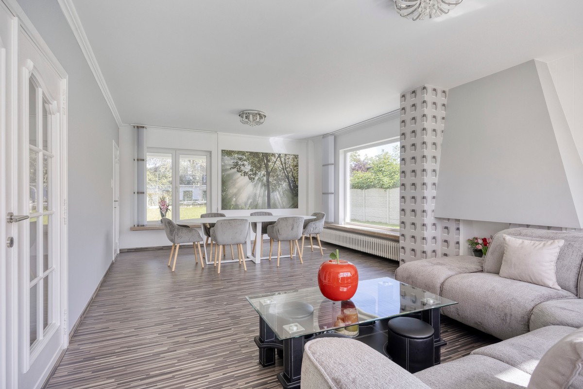 Instapklare gezinswoning met 5 slaapkamers op 16a 50ca in residentiële villawijk Henegauwberg - photo 3