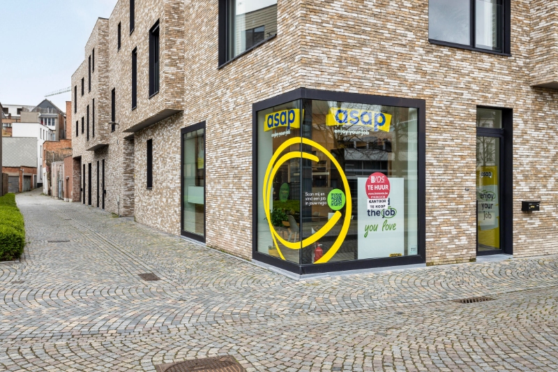 Commercial à louer à Malines - photo 2