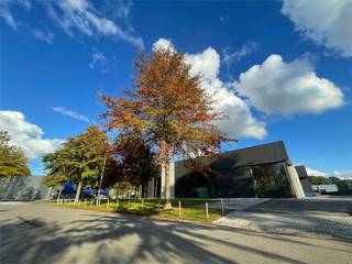Huur nu jouw bedrijfsruimteYour space your way7 Bedrijfsruimten op het bedrijventerrein van Hasselt Kiewit. Ze kunnen gebruikt worden voor tal van...