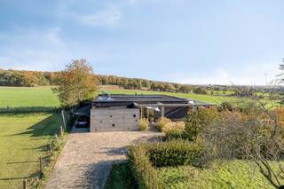 in OPTIE !--------------* tussen LEUVEN (slechts 6 km) en TERVUREN (10 km)* BRUSSEL op 15 min, oprit E40  op 5...