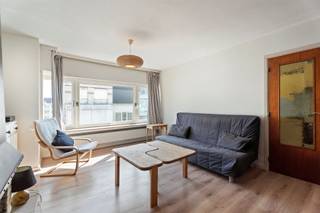 Interessante opbrengsteigendom op een toplocatie in het centrum van Blankenberge, op enkele passen van het station.Grote woonkamer met veel...