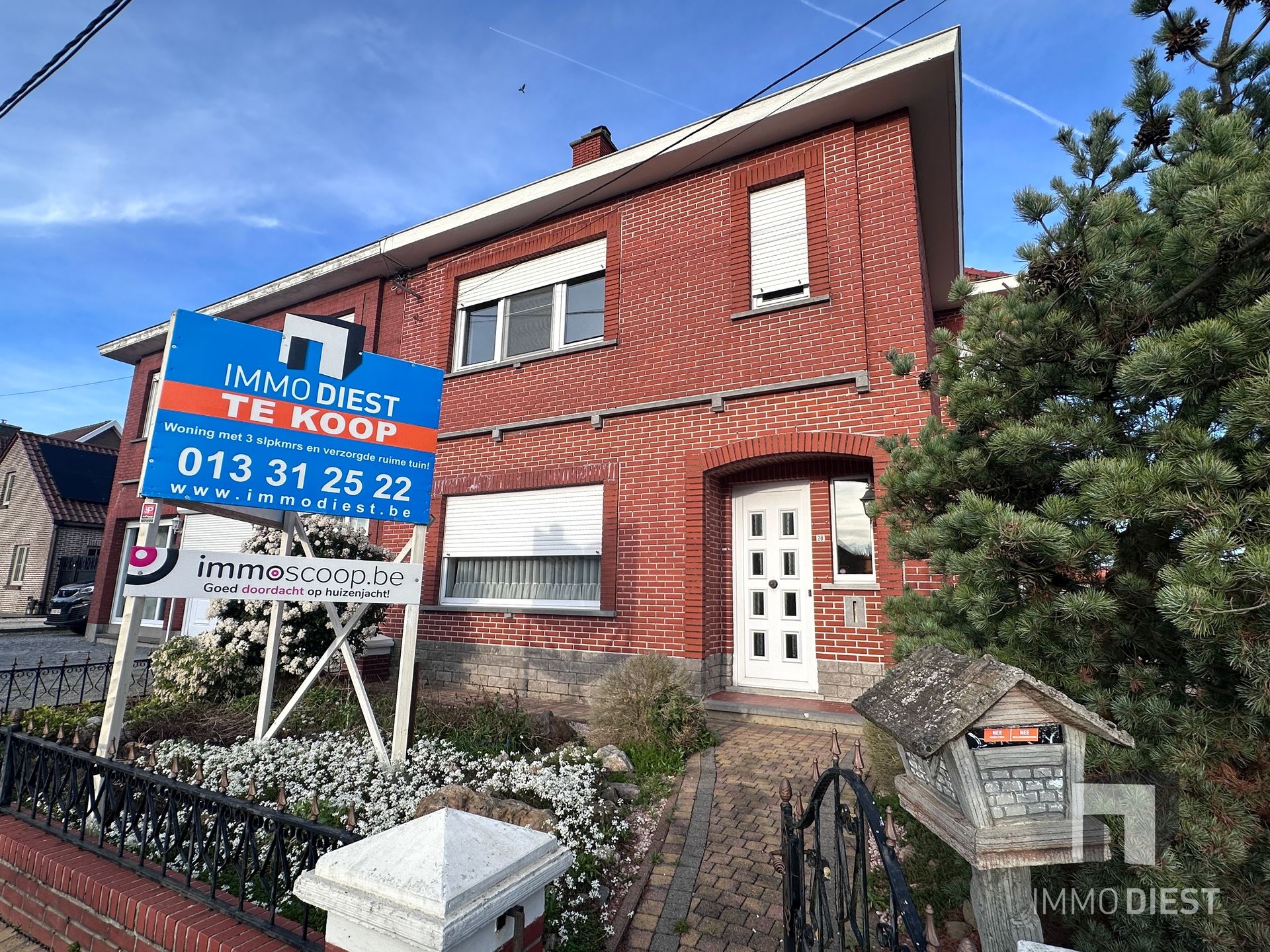 Stevige woning met 3 slpks en tuin + bouwgrond - foto 2