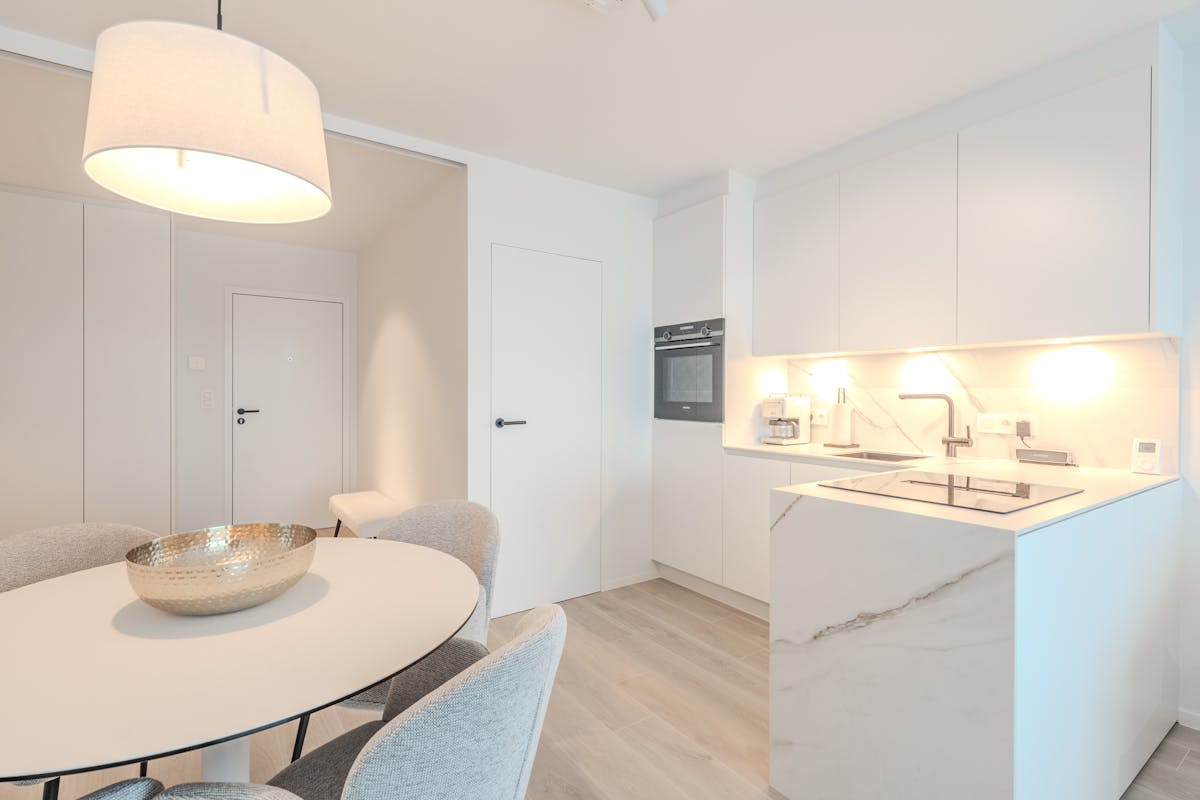 Prachtig gerenoveerd appartement met frontaal zeezicht! - foto 5