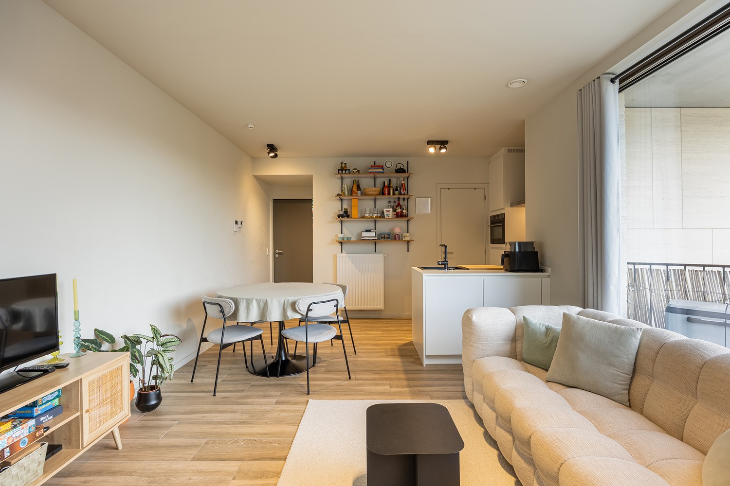 Recent 1 slpk appartement met ruim terras - photo 5