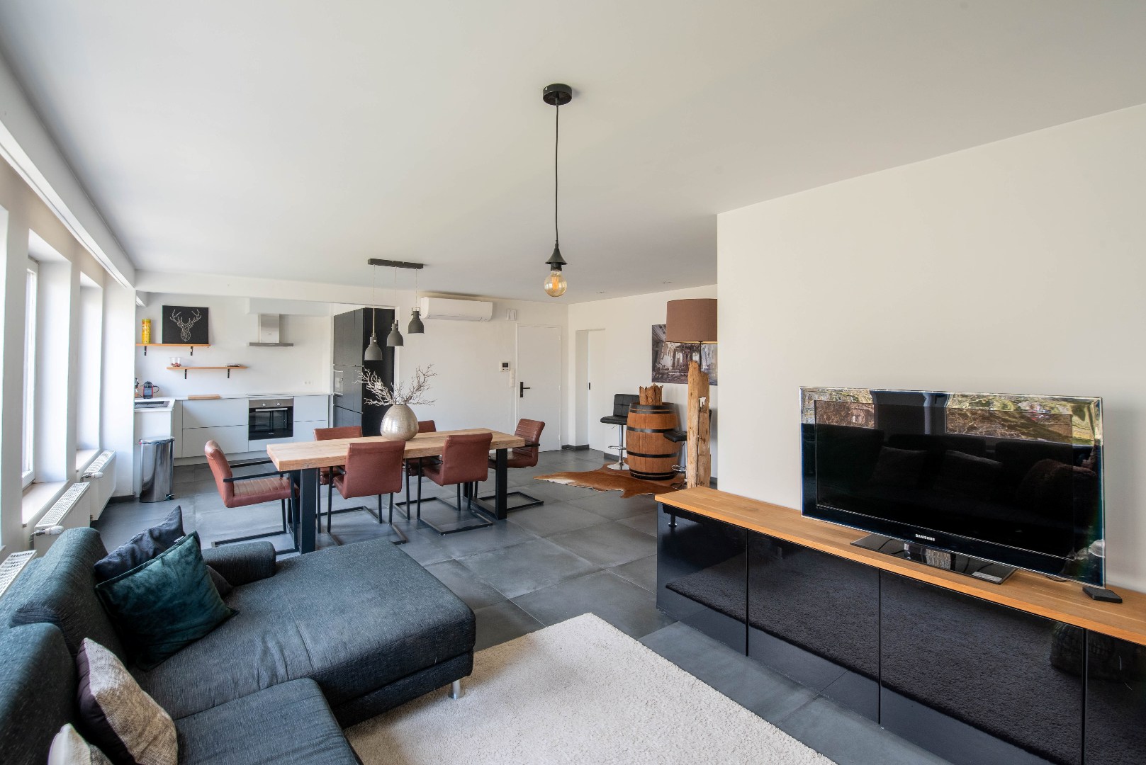 Lichtrijk appartement met 2 slaapkamers - foto 4